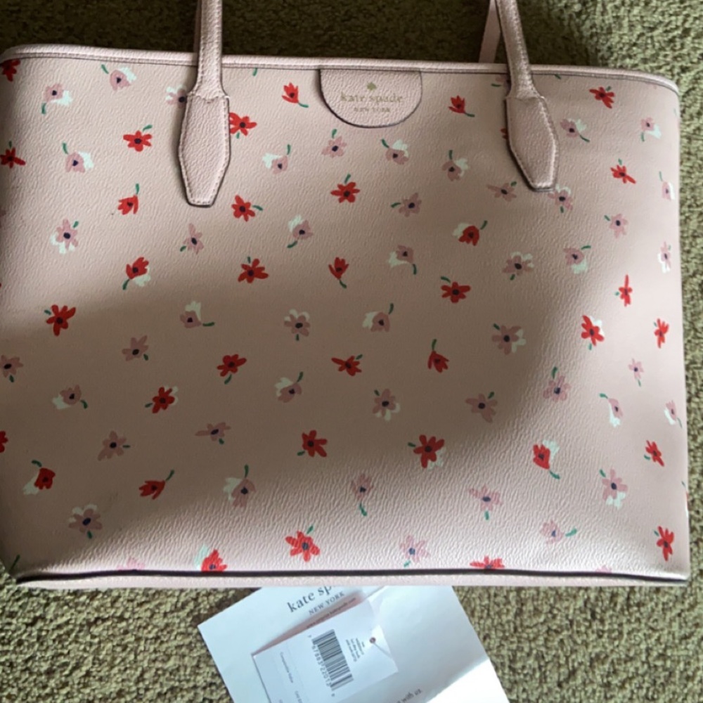 Kate Spade - Picture 2 of 6